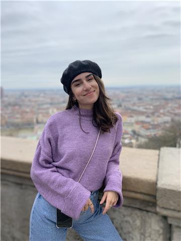 Doy Clases particulares de inglés, desde infantil hasta bachillerato. Soy una recién graduada en turismo y marketing. Cualquier pregunta contáctame