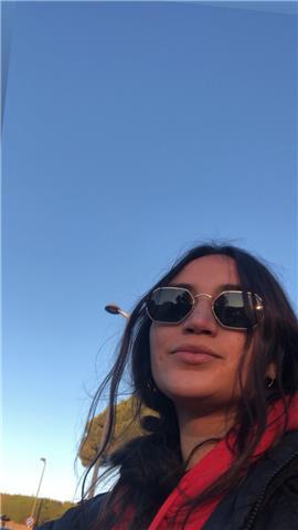 Ofrezco dar clases a todo tiempo de extranjeros, de español y catalán. no me importa el rango de edad, solo que tenga ganas de aprender!