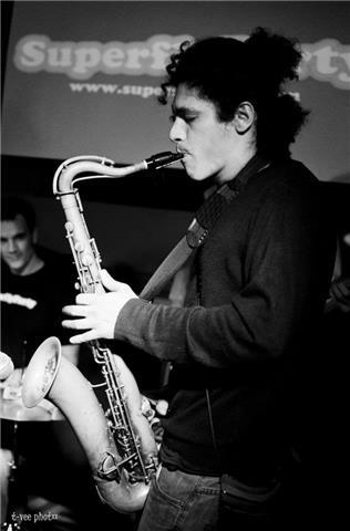 Clases de saxofon. jazz y musica moderna