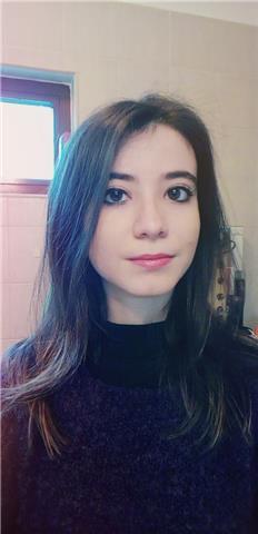 Sono una studentessa universitaria di 22 anni. Offro ripetizioni per ragazzi di elementari e medie nelle materie umanistiche, lingua inglese e scienze