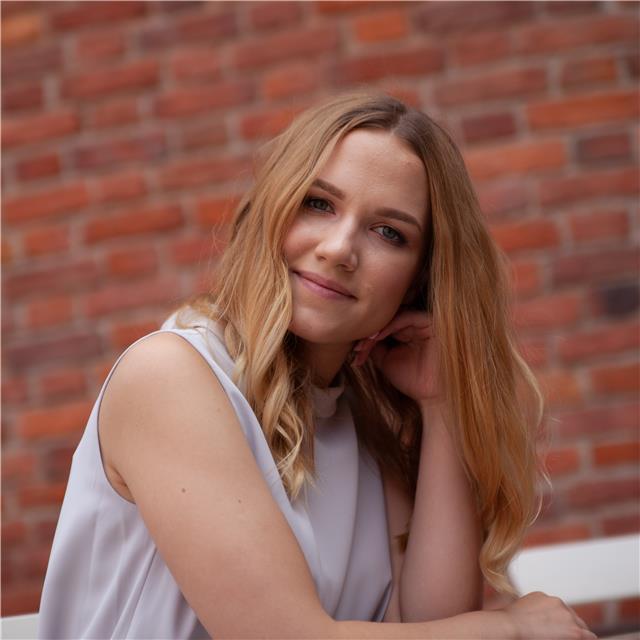 Clases de conversación o preparación para certificados, apoyo escolar