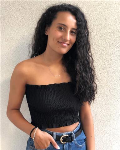 Doy clases particulares de química y biología en eso y bac. también puedo impartir otras materias en primaria y eso