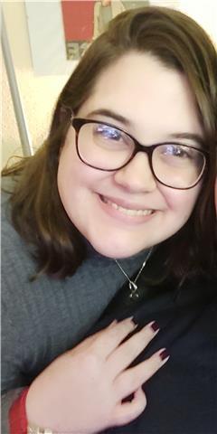 Andrea Diaz, 26 años, utilizo mi castellano nativo para enseñar biología a estudiantes, estudié odontología, en donde obtuve conocimientos como Biologia I, II. Microbiología, morfología, fisiología y anatomía; puedo impartir estos conocimientos con gusto 