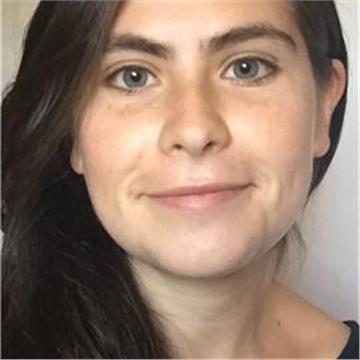 María