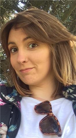 Hola, me llamo nadina. estudio esucación infantil y me gustaria prestar mi ayuda a todo/a niño/a que lo necesite