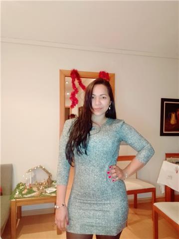 Estudie educación integral en la universidad de venezuela, la verdad puedo impartir cualquier materia me gusta ver la forma en que la gente aprende pedagógicamente y en dinámica sin ser aburrido, por ejemplo la historia es fascinante