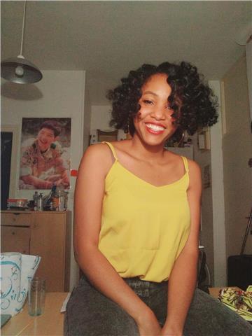 Etudiante en Economie, je donne des cours de maths en ligne