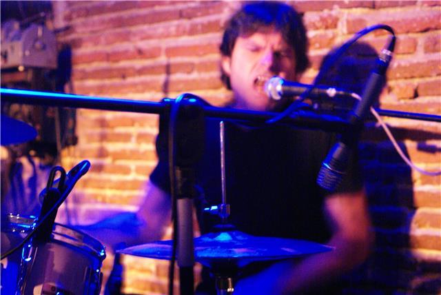 Batería profesional con gran experiencia. doy clases a todos los niveles