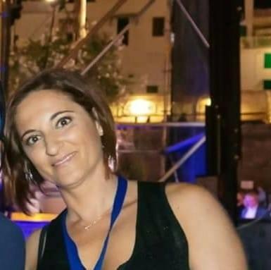 Laureata impartisce lezioni private per ragazzi di scuola primaria, medie, superiori e università