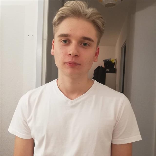 Récent bachelier, prêt à vous aider à réussir en maths :)