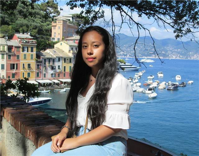 Studentessa universitaria di infermieristica presso l'Università degli studi di Milano-Bicocca offre ripetizioni, aiuto compiti e aiuto allo studio