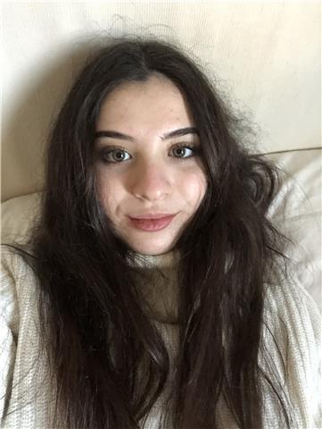 Studentessa con certificato lingua inglese C1 in cerca di alunni!