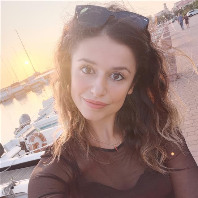Ragazza laureata in educazione e pedagogia che offre ripetizioni e aiuto compiti su varie materie.
Matematica
Italiano
Latino
Inglese 

Scuola elementare, medie e superiori