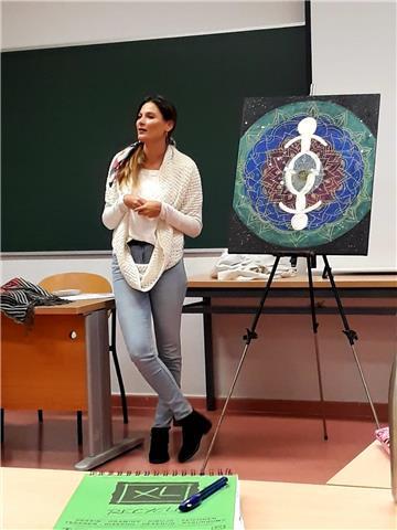 Talleres de Arteterapia. Sesiones individuales o en grupo. Presencial y online