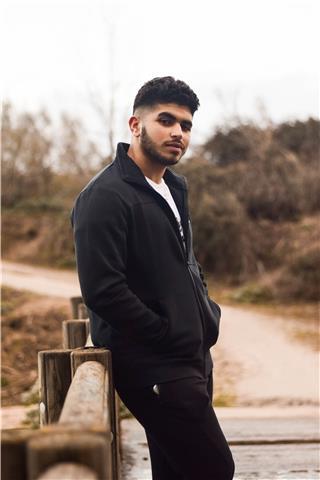 Profesor de matemáticas y física para jóvenes de hasta primero bachillerato