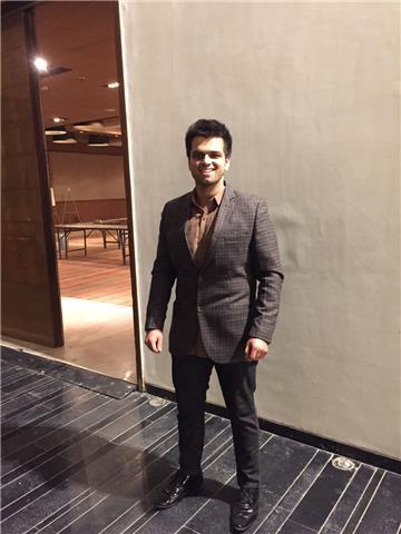 Insegnante madrelingua inglese e italiano
offre lezioni di inglese
scritto e parlato