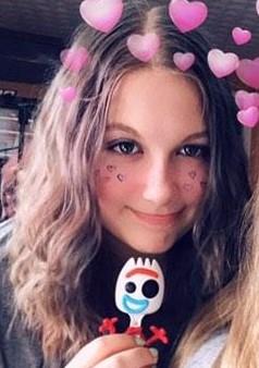 Etudiante proposant des cours d'anglais faciles sur ce que vous voudrez !