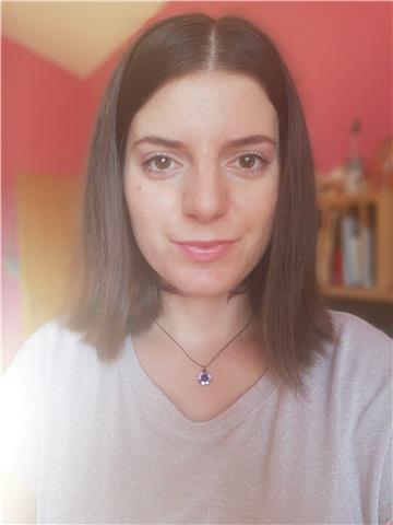 Laureata (master) offre le lezioni in inglese a Sassari