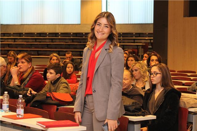 docente di scuola superiori per laboratorio. di disegno e metrologia, biennio, offre lezioni di ripetizione online, organizzazione e retribuzione su misura del richiedente