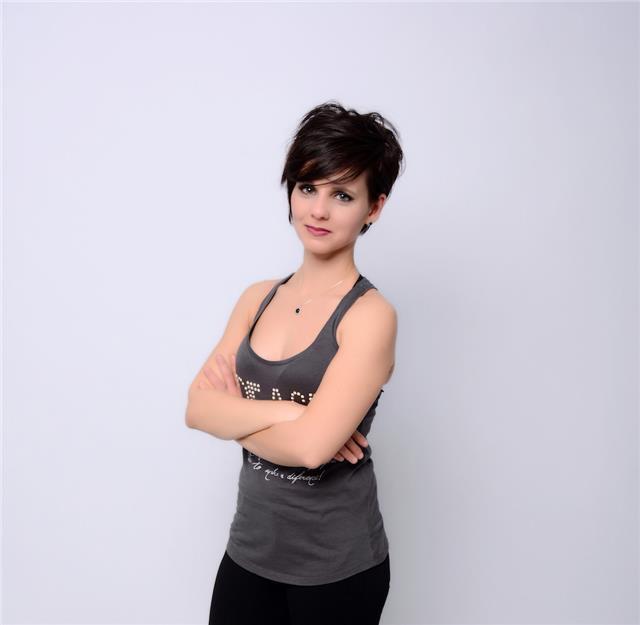 Profesora titulada, clases de piano y materias complementarias