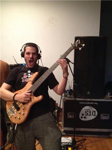 Clases de bajo eléctrico, contrabajo y producción musical