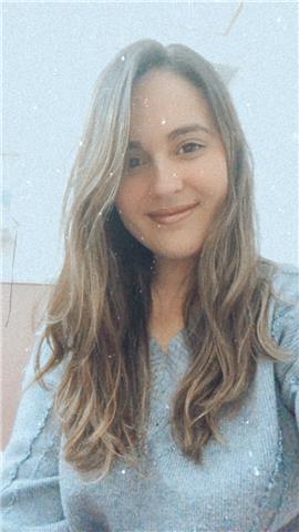 Maestra de la especialidad de Artes y Humanidades en Primaria