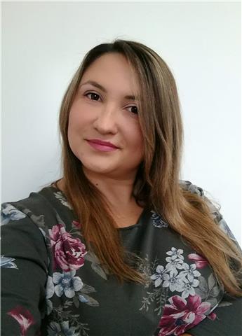 English Coach e HR Specialist. Offro corsi individuali e di gruppo con programma standard e tematici { serie TV, business etc..}