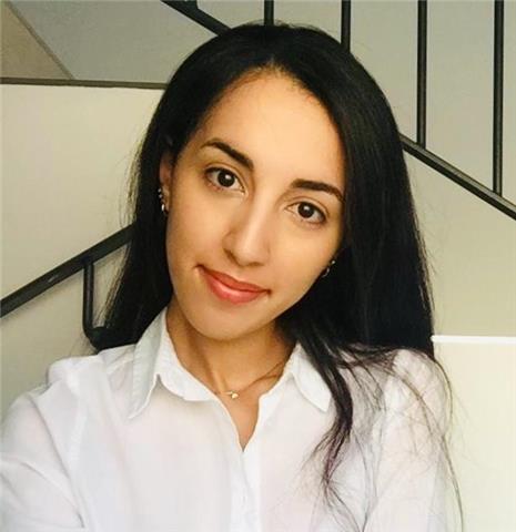 Sono una studentessa di Architettura, con la voglia di insegnare. Offro lezione prettamente in materie umanistiche (come anche in psicologia) sia online che nei pressi delle zone di Sassuolo
