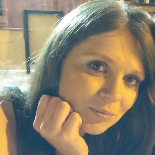 I am a native English teacher here to help my students with all of their English needs