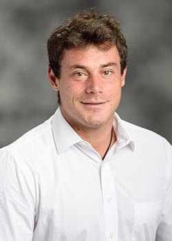 Tutor providing English/French/Spanish and Persian Lessons