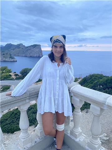 Profesora de castellano ofrece clases de analisis sintactico y otros en barcelona