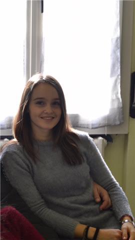 Studentessa universitaria offre lezioni private per scuole elementari, medie e superiori