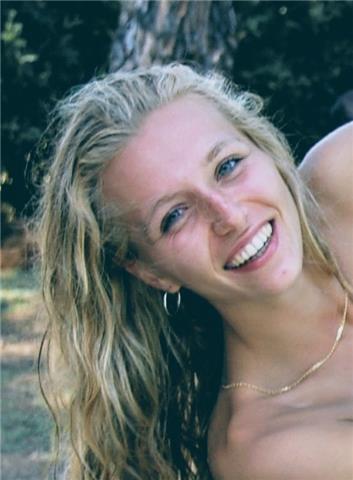 Studentessa universitaria di Firenze offre AIUTO COMPITI a studenti di ELEMENTARI E MEDIE e ripetizioni diMATEMATICA per SUPERIOR