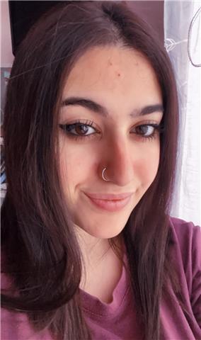 Studentessa universitaria offre lezioni di matematica, inglese, spagnolo, francese per medie e primo biennio delle superiori