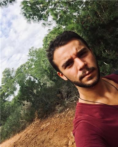 Estudiante en último curso de animación en universidad u-tad, madrid. dedicado y apasionado de la animación, con ganas de compartir y enseñar los conocimientos adquiridos partiendo desde una base nula o básica