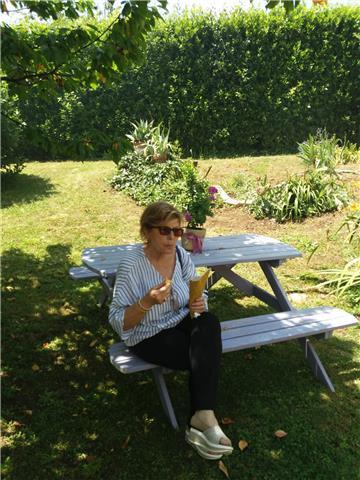 Insegnante, comprovata esperienza, laureta lettere e filosofia, ind classico, offre lezioni private ad alunni scuola superiore, inferiore ,universita