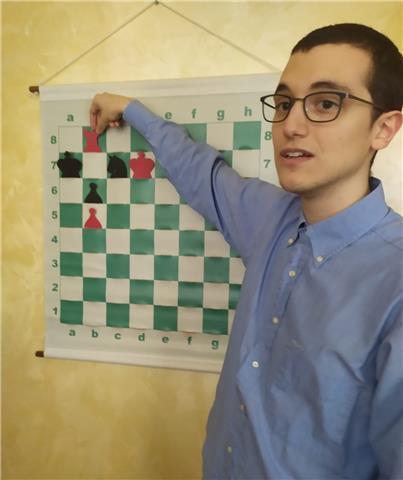Istruttore professionista con qualifica FSI offre lezioni per tutte le età e i livelli di gioco