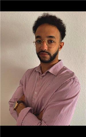 Etudiant en école de commerce dans la région de Bordeaux, très disponible et patient