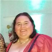 Profesora de Geografía imparte clases a todas las edades