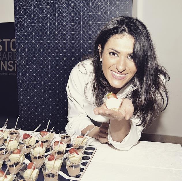 Sono una professoressa di cucina con tanta passione da poter trasmettere