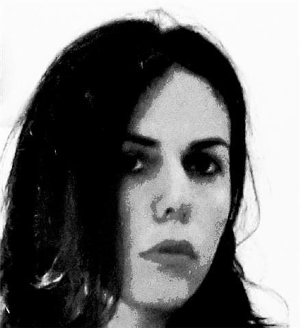 pittrice laureata all'Accademia di Belle arti impartisce lezioni di pittura e storia dell'arte