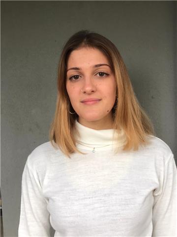 Studente qualificata con diploma di liceo linguistico offre ripetizioni di inglese