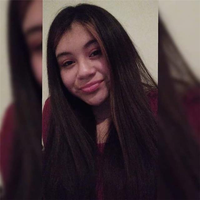 Estudiante a la cual le apasiona la materia de lengua castellana y literatura y con mucho entusiasmo por enseñar