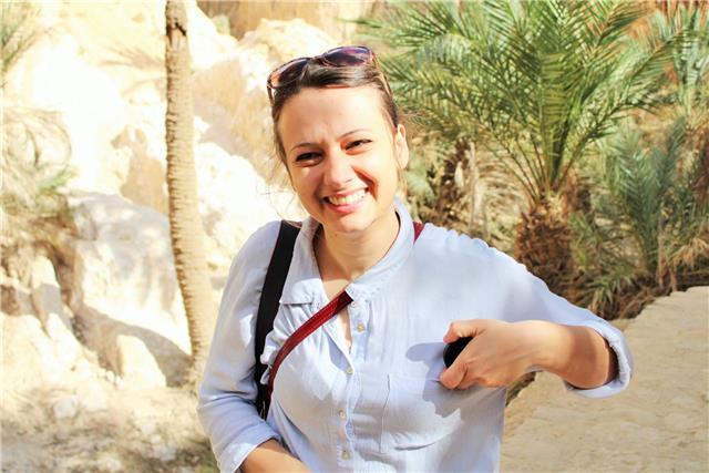 Sono una docente di lettere e italiano a stranieri. offro un'esperienza decennale nel campo dell'insegnamento ad alunni di scuola media inferiore, superiore e a studenti universitari. specializzata anche nel seguire ragazzi con bes e dsa. professionalità,