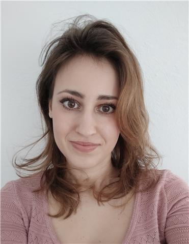 Graduada en bioquímica ofrece clases particulares online de biología o química a estudiantes de bachillerato y eso