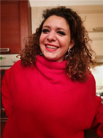 Laureata in lettere impartisce ripetizioni in varie materie