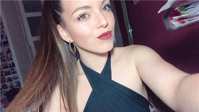 Soy profesora de educación primaria, recién graduada este año. tengo experiencia con alumnos con necesidades educativas especiales dando clases particulares. doy clases desde primaria hasta 2º de la eso. tengo dos años de experiencia como profesora partic