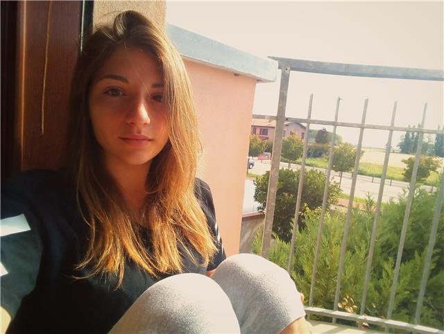 Insegnante diplomata di Pianoforte, con molta esperienza di insegnamento