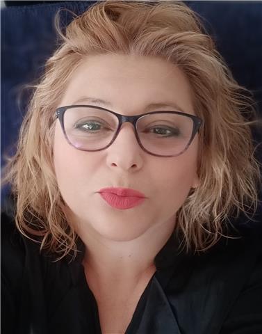 Native English teacher is available for private English lessons