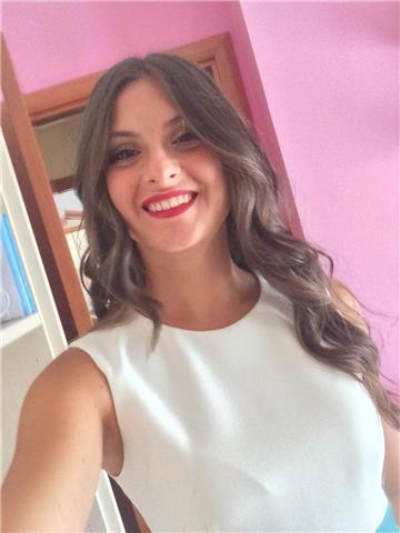 Sono una studentessa di Farmacia, molto preparata nelle materie scientifiche